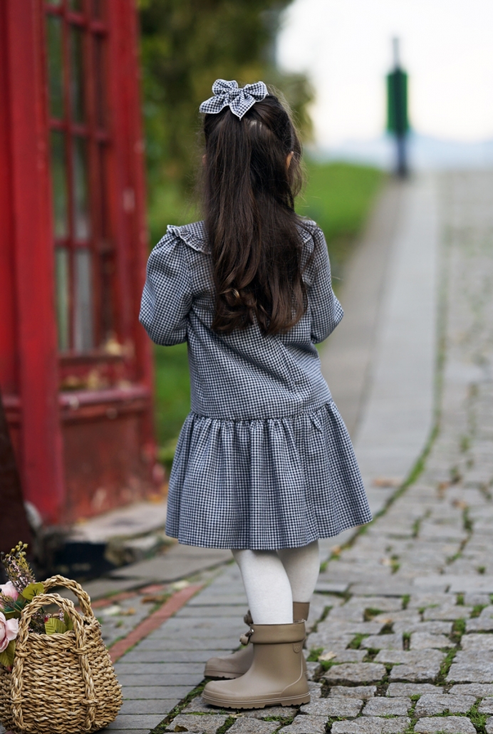 Siyah Beyaz Uzun Kol Çocuk Elbisesi ve Tokası